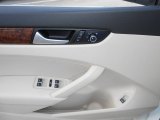 2013 Volkswagen Passat 2.5L SEL Door Panel