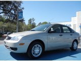 2006 Pueblo Gold Metallic Ford Focus ZX4 SE Sedan #78374453