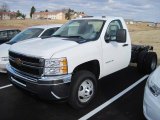 2013 Chevrolet Silverado 3500HD WT Regular Cab 4x4 Chassis Front 3/4 View