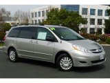 2009 Toyota Sienna LE Front 3/4 View