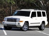 2006 Jeep Commander Limited Front 3/4 View