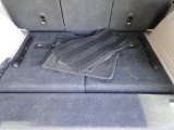 2006 Jeep Commander Limited Trunk