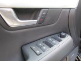 2005 Audi A4 3.2 quattro Sedan Controls
