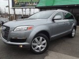 Condor Grey Metallic Audi Q7 in 2007