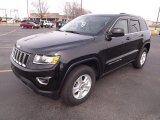 Brilliant Black Crystal Pearl Jeep Grand Cherokee in 2014