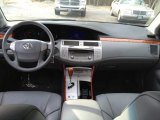 2005 Toyota Avalon XLS Dashboard