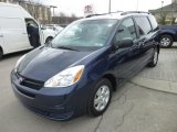 2004 Toyota Sienna LE Front 3/4 View