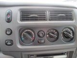 2001 Mitsubishi Montero Sport LS 4x4 Controls