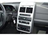 2010 Dodge Journey SXT AWD Controls