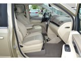 2010 Volkswagen Routan SE Front Seat