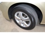 2010 Volkswagen Routan SE Wheel