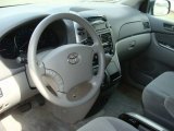 2006 Toyota Sienna LE Dashboard