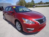 2013 Nissan Altima 2.5 S Front 3/4 View