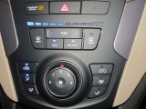 2013 Hyundai Santa Fe Sport 2.0T AWD Controls