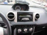 2006 Scion xA  Controls