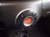 2009 Nissan Cube Krom Edition Controls