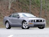 2007 Ford Mustang GT Premium Coupe Front 3/4 View