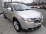 2011 Lincoln MKX FWD Front 3/4 View