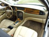 2003 Jaguar S-Type 4.2 Dashboard