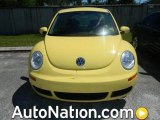 2010 Sunflower Yellow Volkswagen New Beetle 2.5 Coupe #79058873