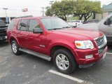 2007 Ford Explorer XLT Front 3/4 View