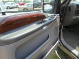 2003 Ford F350 Super Duty Lariat SuperCab Dually Door Panel
