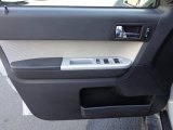 2009 Mercury Mariner Premier 4WD Door Panel