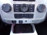 2009 Mercury Mariner Premier 4WD Controls