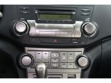 2010 Toyota Highlander SE 4WD Controls