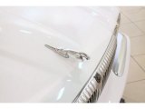 1998 Jaguar XJ Vanden Plas Marks and Logos