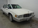 Cadillac DeVille 1992 Data, Info and Specs