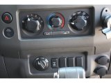 2006 Nissan Frontier NISMO King Cab 4x4 Controls