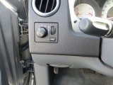 2007 Mitsubishi Raider LS Double Cab Controls