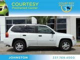 Summit White GMC Envoy in 2004