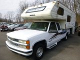 1998 Chevrolet C/K 2500 C2500 Extended Cab Front 3/4 View