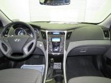 2013 Hyundai Sonata SE Dashboard