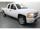 2007 Chevrolet Silverado 1500 LT Extended Cab Front 3/4 View