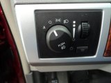 2008 Chrysler Town & Country Touring Controls
