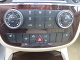 2010 Mercedes-Benz R 350 4Matic Controls