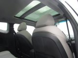 2013 Hyundai Veloster  Sunroof