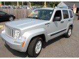 2009 Jeep Liberty Sport 4x4 Front 3/4 View