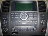 2010 Nissan Armada Titanium 4WD Controls