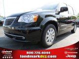 2013 Brilliant Black Crystal Pearl Chrysler Town & Country Touring #79872221