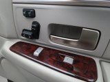 2010 Lincoln Town Car Signature Limited Controls
