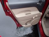 2014 Jeep Patriot Sport 4x4 Door Panel