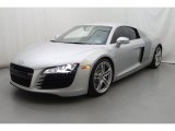 2009 Audi R8 4.2 FSI quattro Front 3/4 View