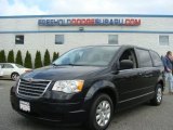 2010 Brilliant Black Crystal Pearl Chrysler Town & Country LX #80076369