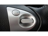 2011 Nissan Juke SV Controls