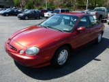 1999 Ford Taurus SE Front 3/4 View
