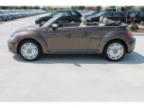 2013 Volkswagen Beetle 2.5L Convertible 70s Edition Exterior